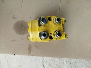 Orbitrol Danfoss Cosechadora New Holland TC56