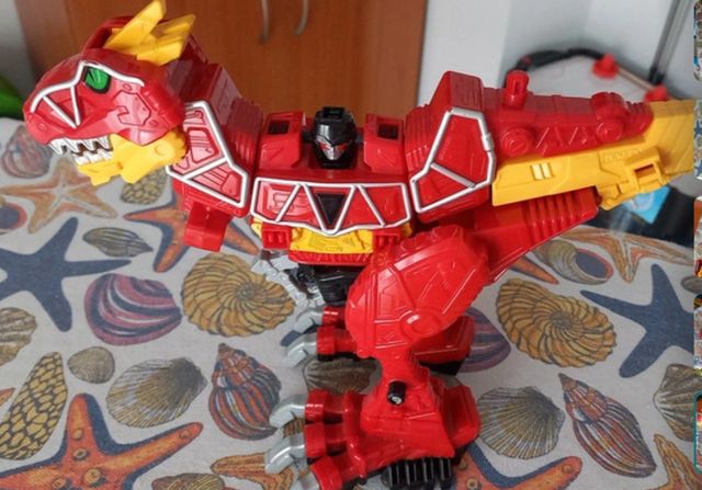 Power Ranger Dino Rojo