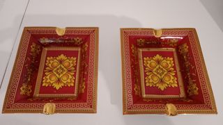 Ceniceros clásicos  rojo, amarillo y dorado