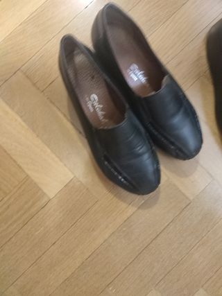 Zapatos negros de piel