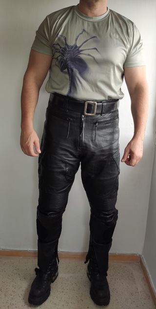 Pantalón Cuero Negro Hombre Talla XXL 48
