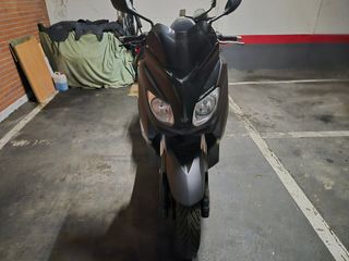 Yamaha XMAX 250 Sport