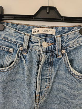 Pantalón vaquero Zara Talla 36