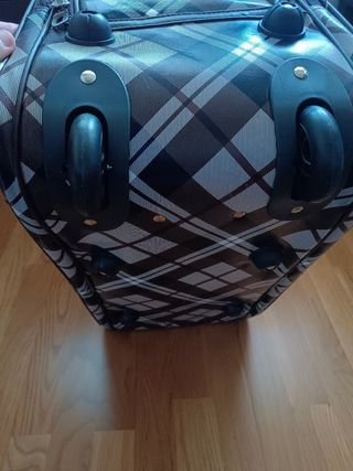 Bolsa de viaje a cuadros