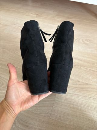 Botines Zara ante negros cremallera