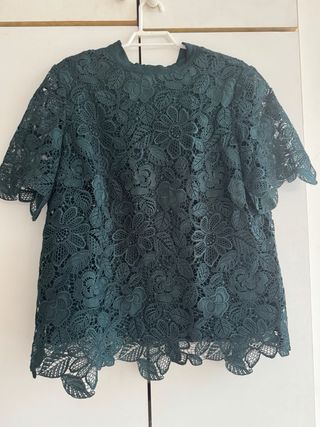 Blusa Massimo Dutti crochet verde T.38