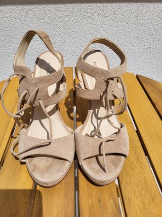 Sandalias Gloria Ortiz Beige