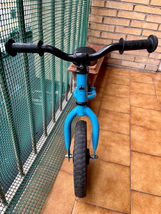 Bicicleta de equilibrio Sawyer azul