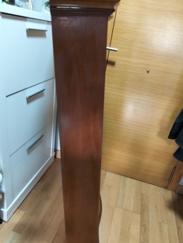 Móveis de armário de vinho em madeira