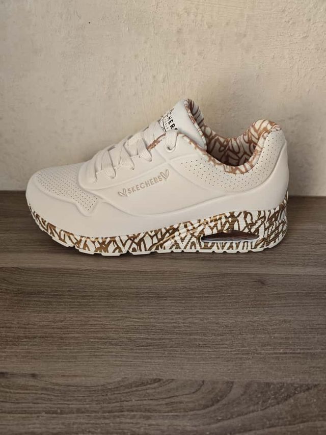 Skechers Uno Loving Love Los Ángeles Oro/Blanco