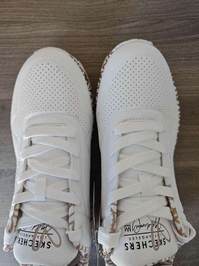 Skechers Uno Loving Love Los Ángeles Oro/Blanco