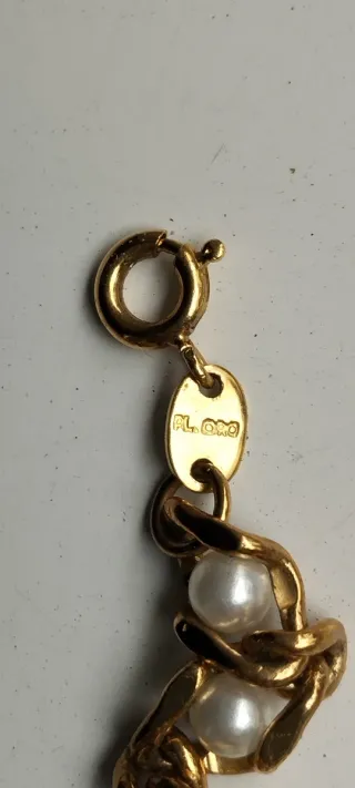 Cadena gargantilla chapada en oro con perlas