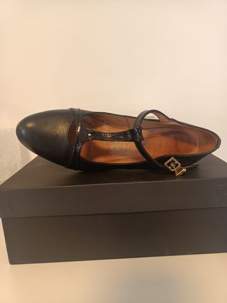 Zapatos de tacón negros