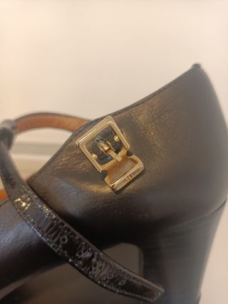 Zapatos de tacón negros