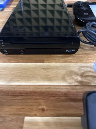 Nintendo Wii U Negra Completa
Acepto intercambio 