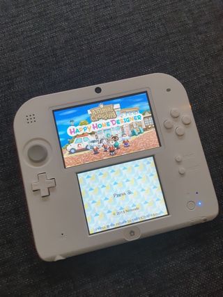 Nintendo 2DS Roja y Blanca