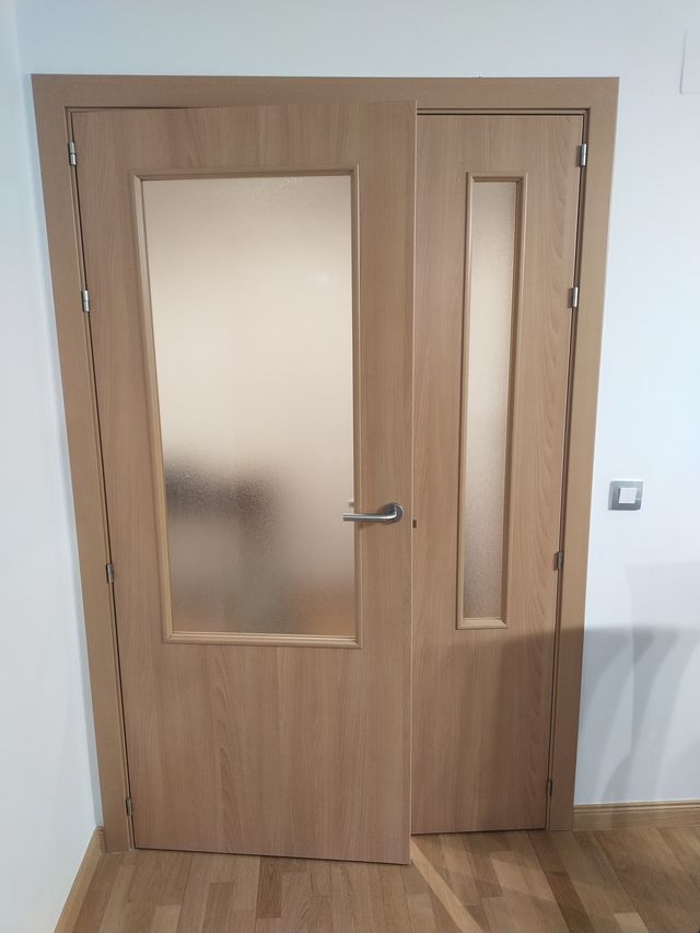Puertas de madera con cristal