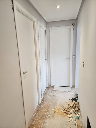 Modificación de premarcos e instalación de puertas