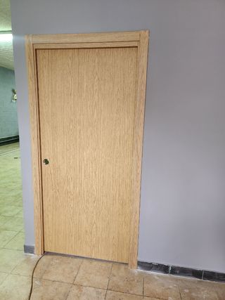 Modificación de premarcos e instalación de puertas