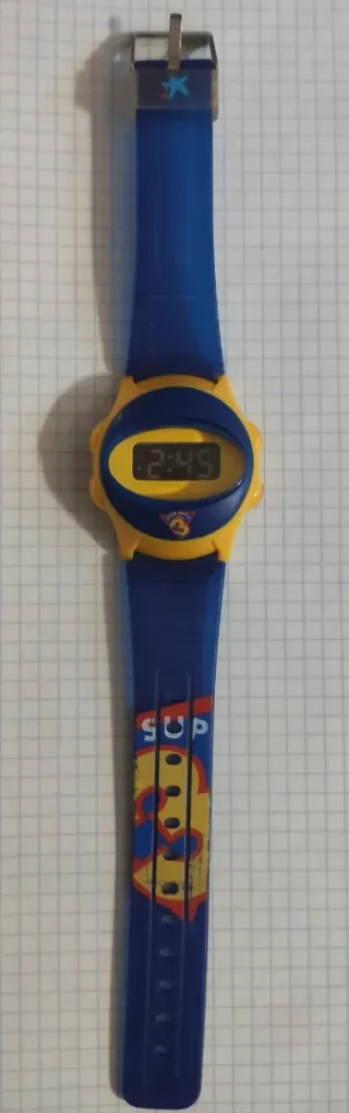 Reloj digital Club Super3 azul y amarillo