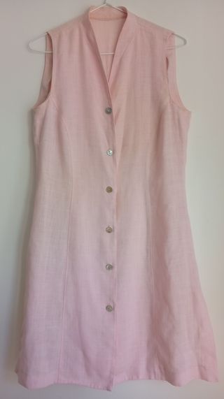 Vestido de lino rosa sin mangas