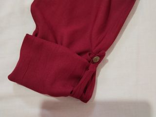 Blusa roja de manga larga