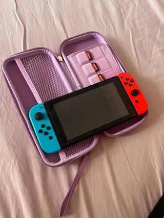 Nintendo Switch + Juegos y Accesorios
