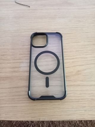 Funda iPhone Negra Transparente MagSafe
