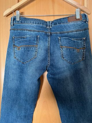 Pantalón vaquero Lefties T.42