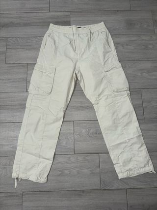 Pantalón Cargo Beige Zara