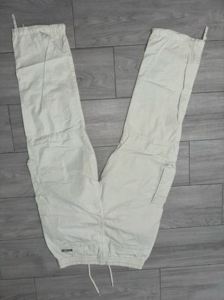Pantalón Cargo Beige Zara