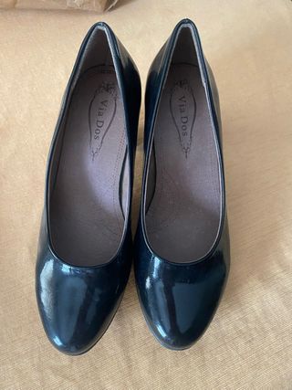 Zapatos de tacón negros Via Dos