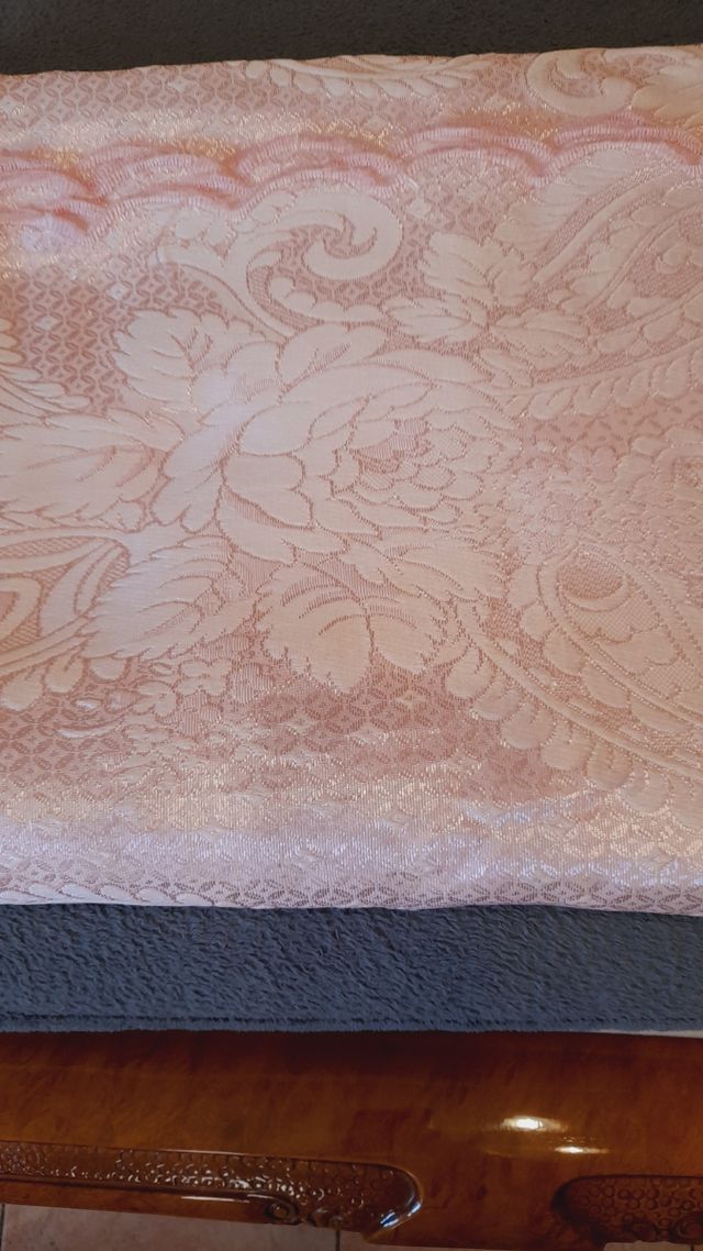 Copriletto matrimoniale raso rosa