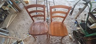 Sillas de bar de madera (2 unidades)
