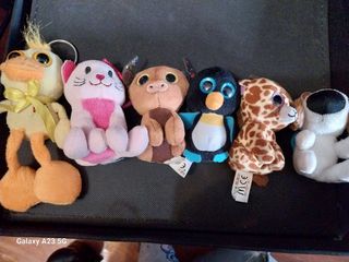 Lote de 6 peluches pequeños.