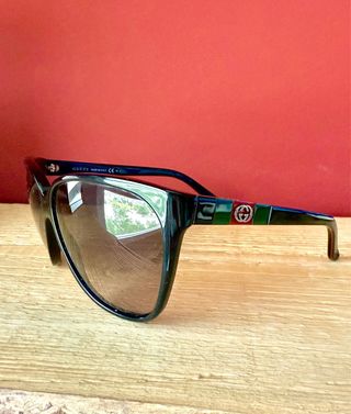 Gafas de sol Gucci negras y marrones