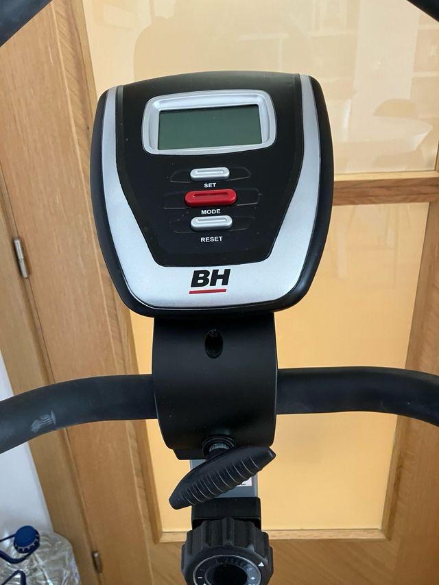 Bicicleta Estática BH Artic H673