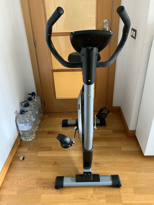 Bicicleta Estática BH Artic H673