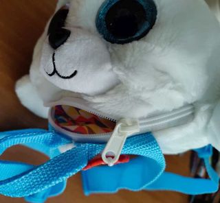 Mochila de peluche de foca 