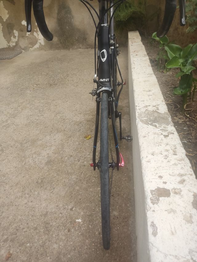 Bicicleta Orbea Avant Negra