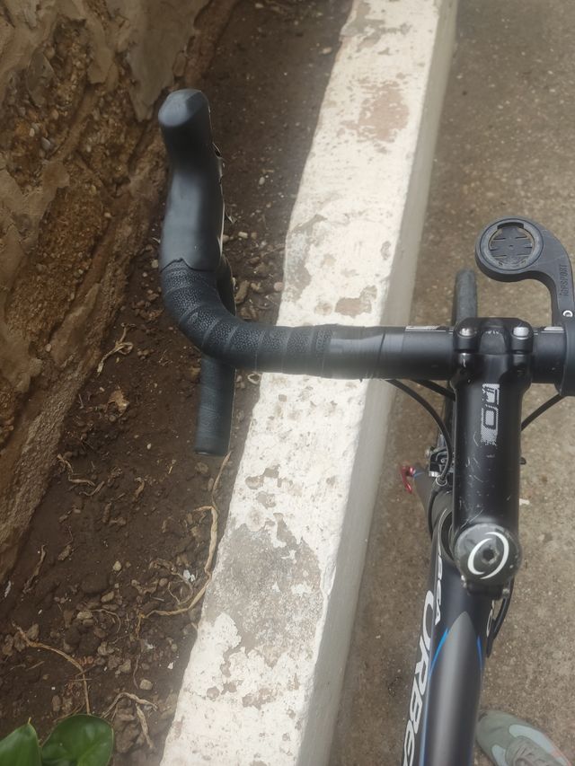 Bicicleta Orbea Avant Negra