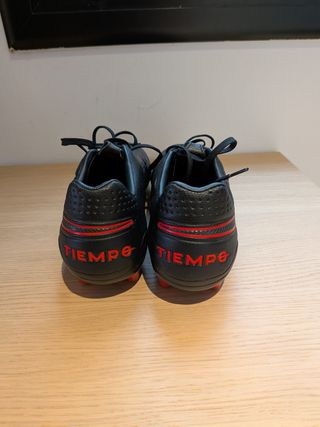 Botas Fútbol Nike Tiempo Talla 45.5