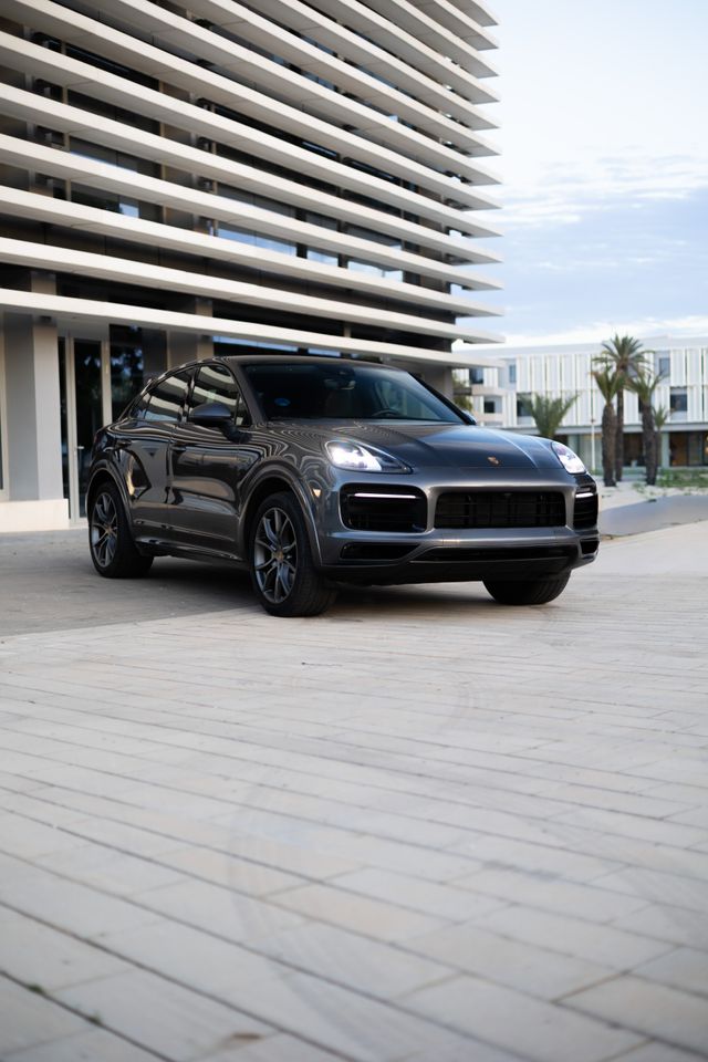 Porsche Cayenne 2021 coupe