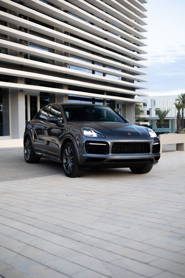 Porsche Cayenne 2021 coupe