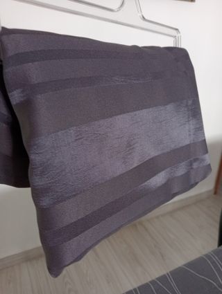 Toalha de mesa cinza 2m x 1.40m