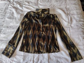 Camisa Zara Talla 36 Negra y Dorada