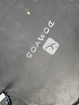 Cama elástica Decathlon con red de seguridad