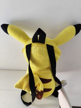 Mochila Pikachu Peluche