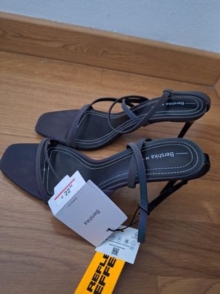 Sandalias tacón Bershka talla 38