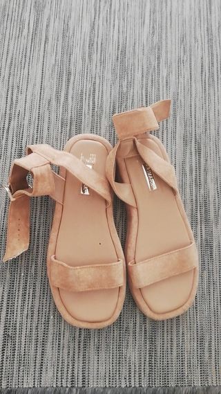 Sandalias mujer Primark beige talla 38
